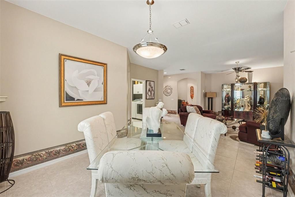 En Venta: $249,000 (2 camas, 2 baños, 1595 Pies cuadrados)