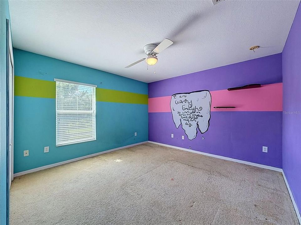 En Venta: $325,000 (5 camas, 2 baños, 2280 Pies cuadrados)