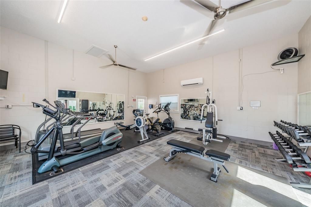 For Sale: $355,000 (2 beds, 2 baths, 1065 Square Feet)
