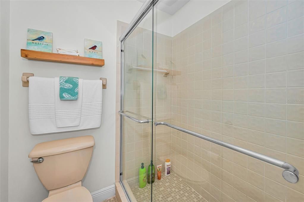 For Sale: $355,000 (2 beds, 2 baths, 1065 Square Feet)