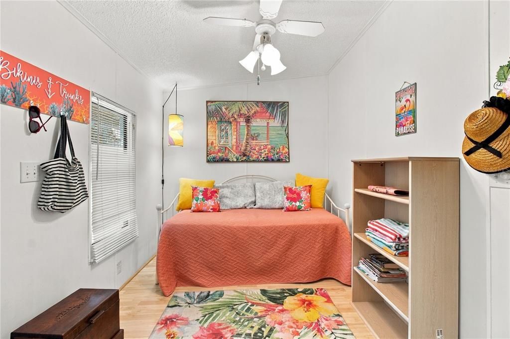 En Venta: $229,000 (3 camas, 2 baños, 1300 Pies cuadrados)