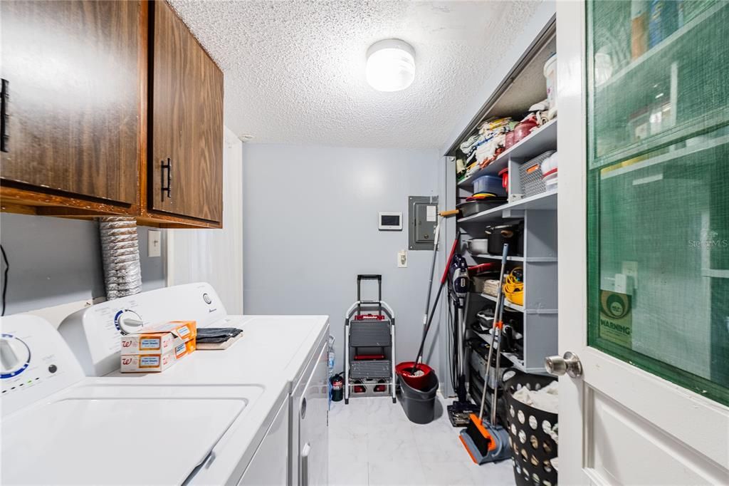 For Sale: $210,000 (2 beds, 2 baths, 1242 Square Feet)