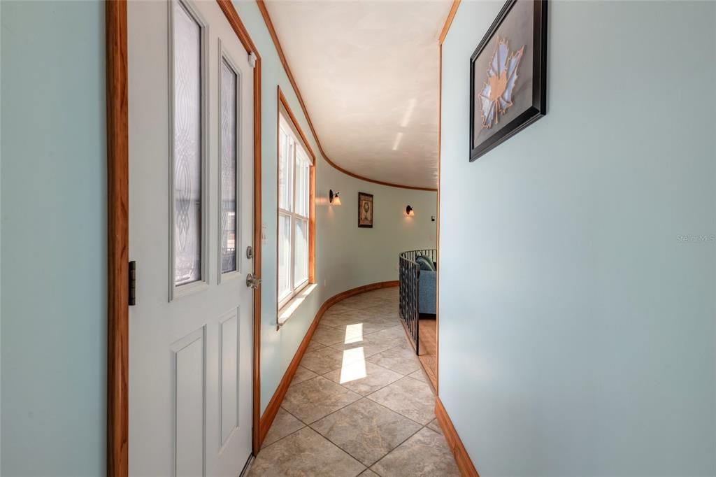 For Sale: $289,000 (3 beds, 2 baths, 1898 Square Feet)