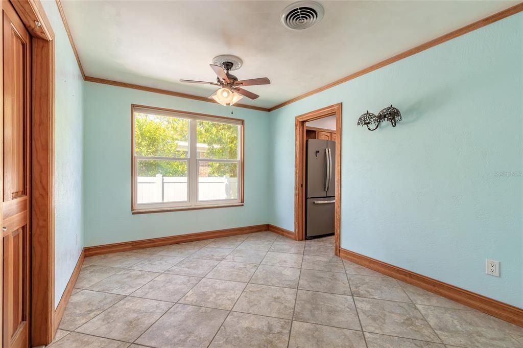 For Sale: $289,000 (3 beds, 2 baths, 1898 Square Feet)