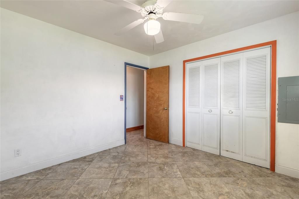 For Sale: $289,000 (3 beds, 2 baths, 1898 Square Feet)