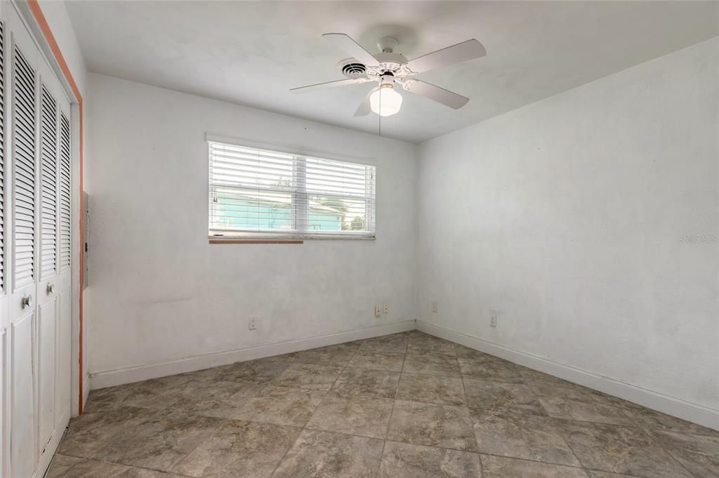 For Sale: $289,000 (3 beds, 2 baths, 1898 Square Feet)