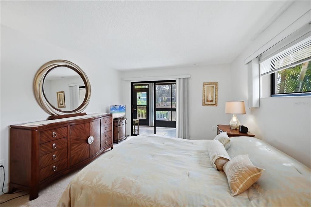 For Sale: $395,000 (3 beds, 2 baths, 1325 Square Feet)