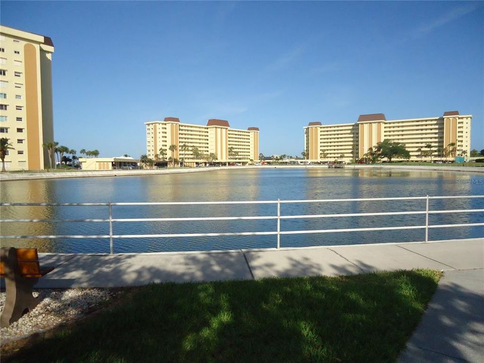 For Sale: $125,000 (1 beds, 1 baths, 530 Square Feet)