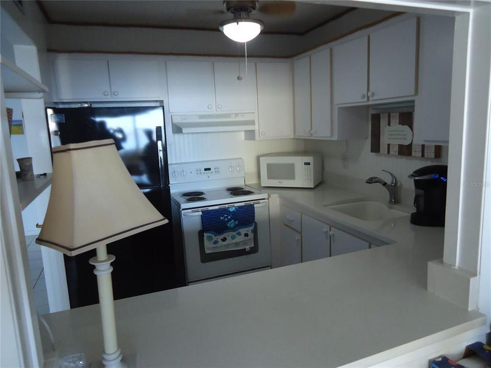 For Sale: $125,000 (1 beds, 1 baths, 530 Square Feet)