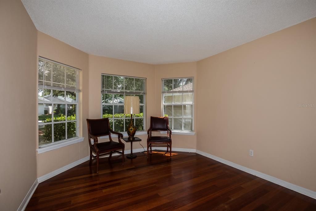 For Rent: $1,750 (2 beds, 2 baths, 1049 Square Feet)