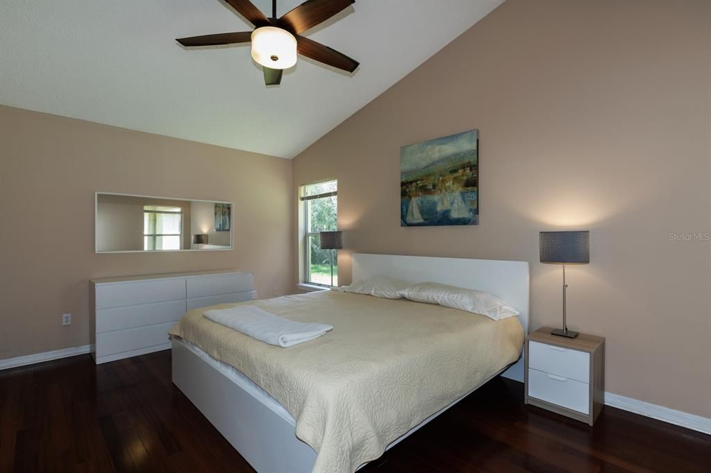 For Rent: $1,750 (2 beds, 2 baths, 1049 Square Feet)