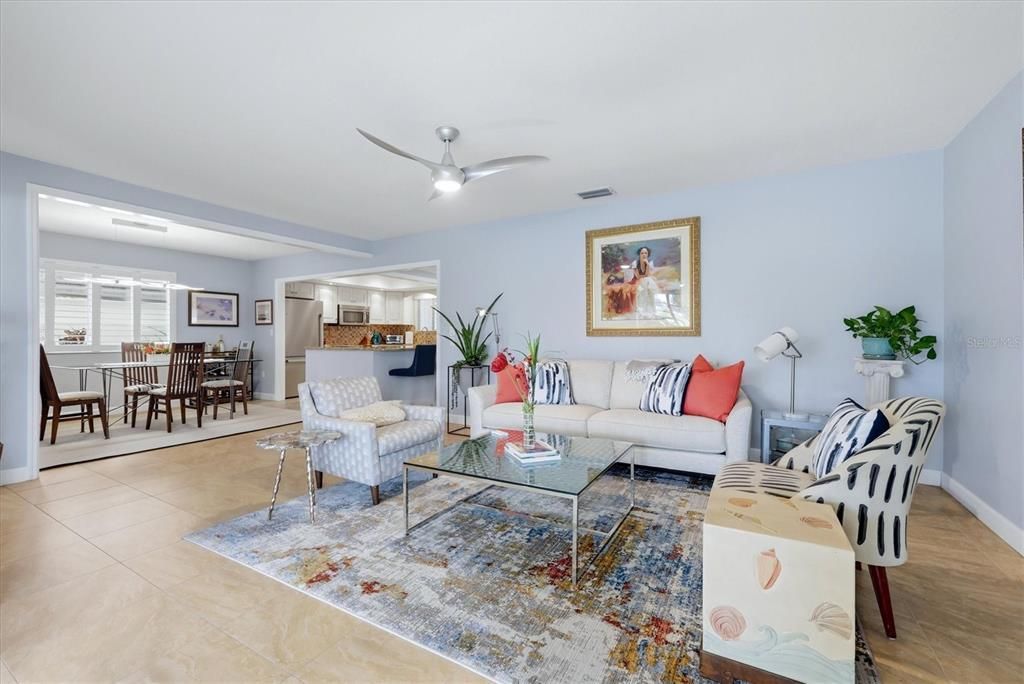 For Sale: $250,000 (2 beds, 2 baths, 1540 Square Feet)