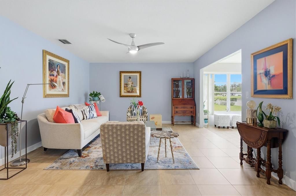 For Sale: $250,000 (2 beds, 2 baths, 1540 Square Feet)