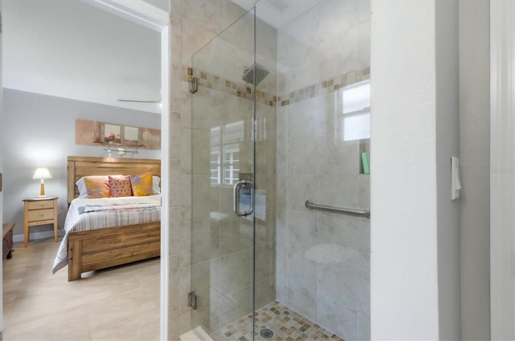 For Sale: $250,000 (2 beds, 2 baths, 1540 Square Feet)