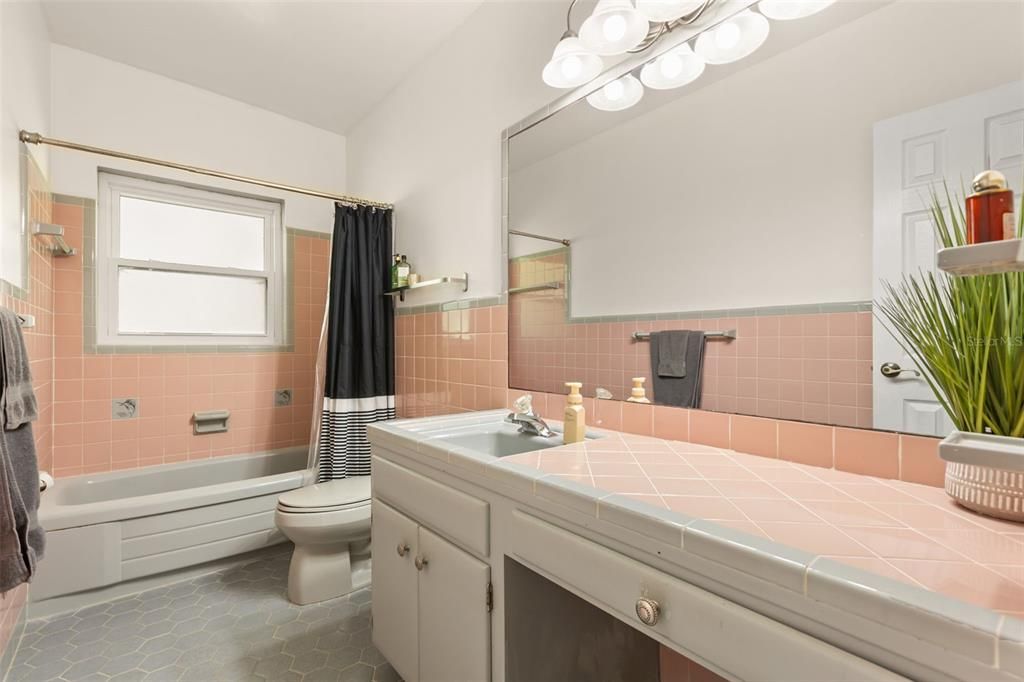 En Venta: $524,900 (3 camas, 2 baños, 1474 Pies cuadrados)