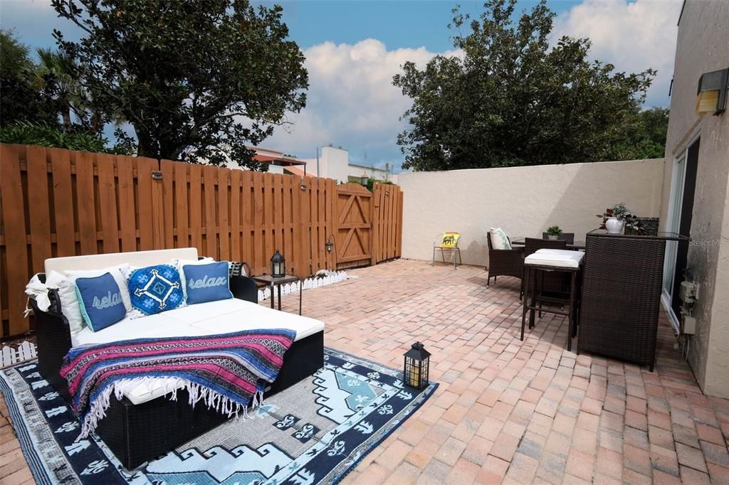 En Venta: $299,000 (2 camas, 2 baños, 1032 Pies cuadrados)