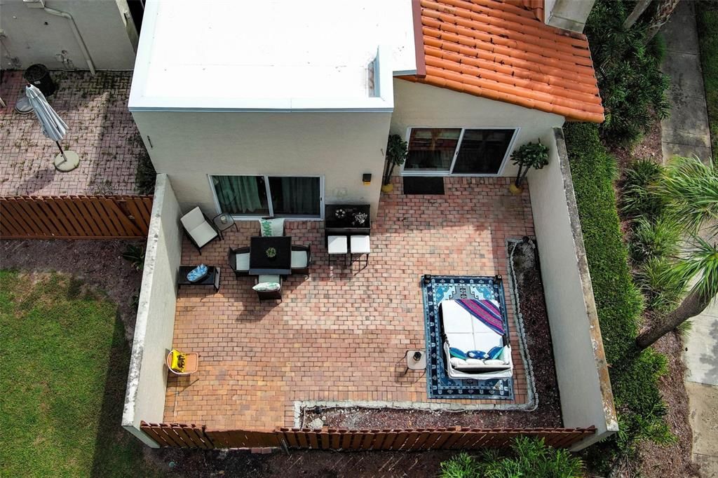 En Venta: $299,000 (2 camas, 2 baños, 1032 Pies cuadrados)