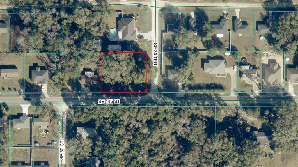На продажу: $55,000 (0.45 acres)