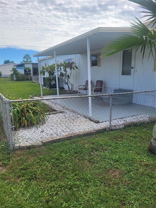 For Sale: $90,000 (2 beds, 1 baths, 720 Square Feet)