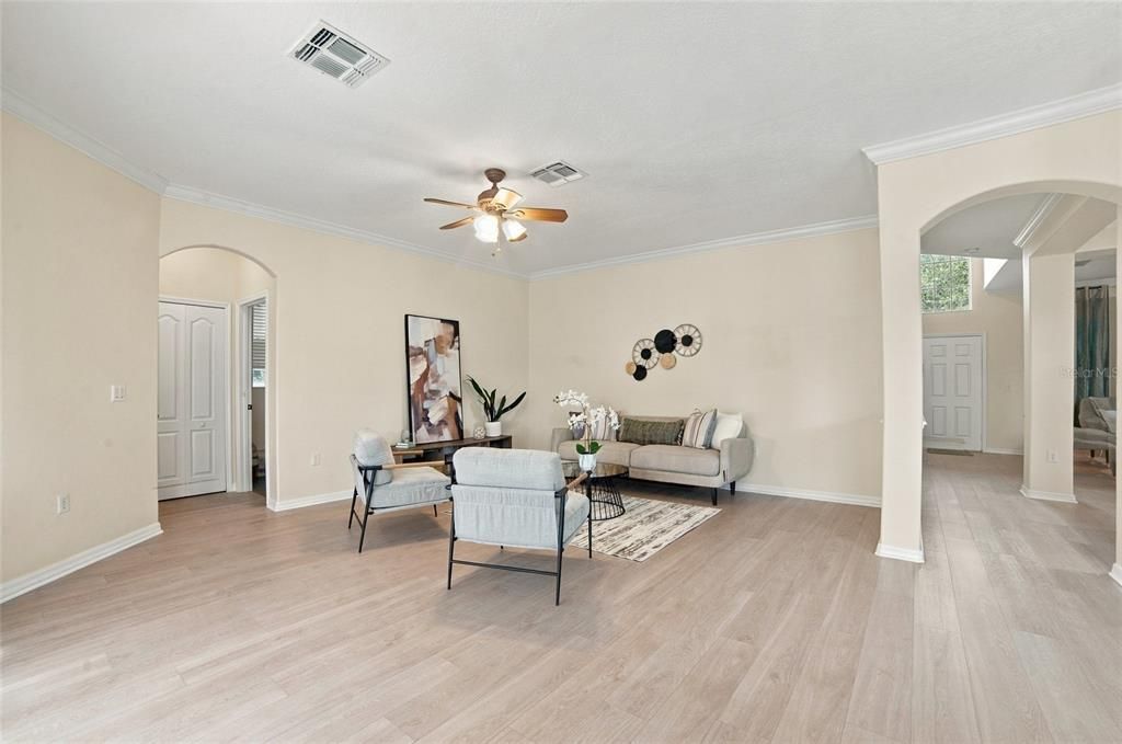 For Sale: $549,000 (4 beds, 2 baths, 2547 Square Feet)