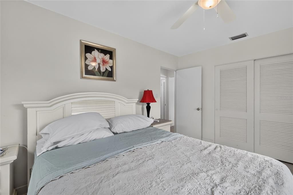 En Venta: $279,900 (2 camas, 1 baños, 1159 Pies cuadrados)