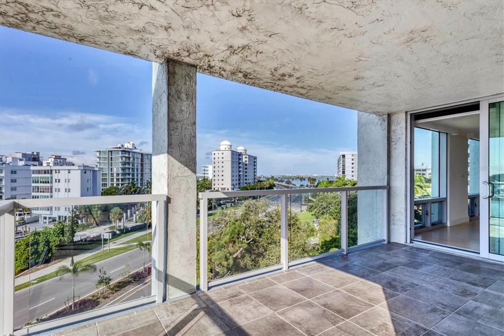 В аренду: $5,000 (2 спален, 2 ванн, 1577 Квадратных фут)