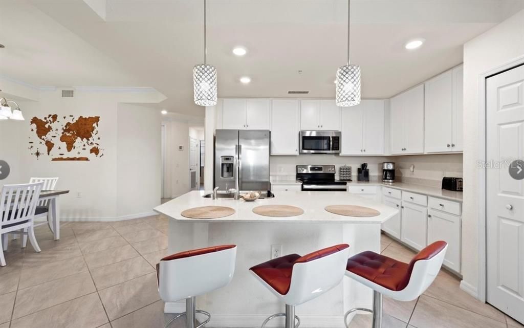 For Rent: $2,850 (3 beds, 2 baths, 1286 Square Feet)