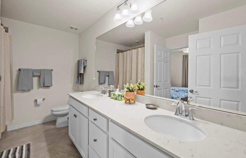 For Rent: $2,850 (3 beds, 2 baths, 1286 Square Feet)