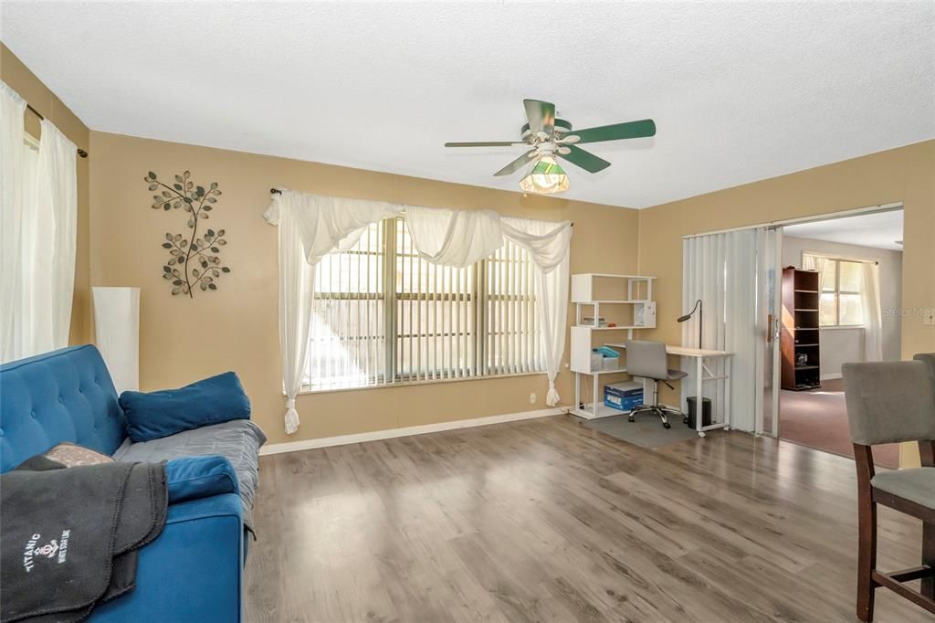 For Sale: $315,000 (3 beds, 2 baths, 1591 Square Feet)