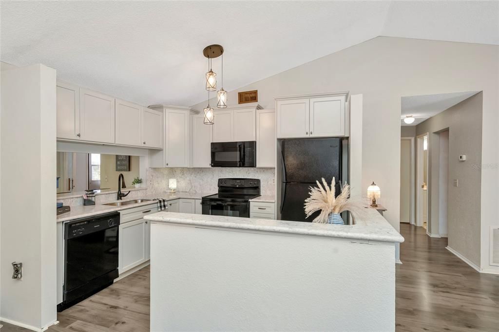 For Sale: $315,000 (3 beds, 2 baths, 1591 Square Feet)
