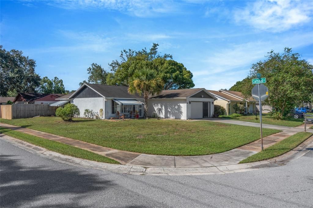 For Sale: $315,000 (3 beds, 2 baths, 1591 Square Feet)