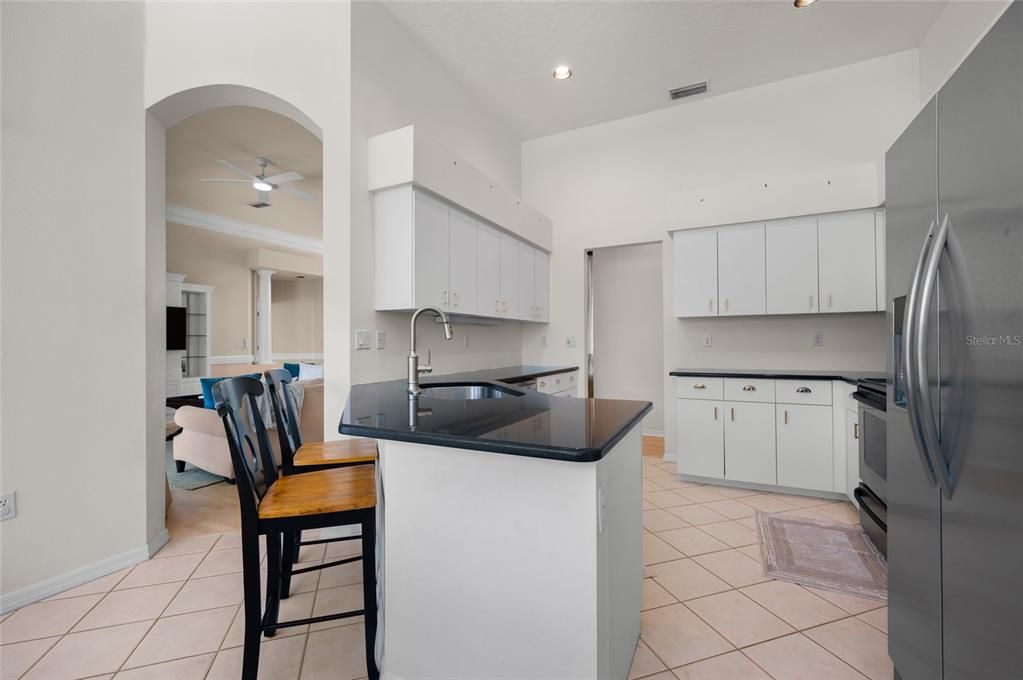 En Venta: $665,000 (3 camas, 2 baños, 2020 Pies cuadrados)