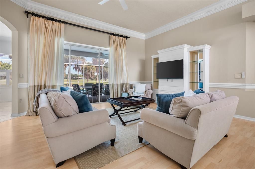 En Venta: $665,000 (3 camas, 2 baños, 2020 Pies cuadrados)