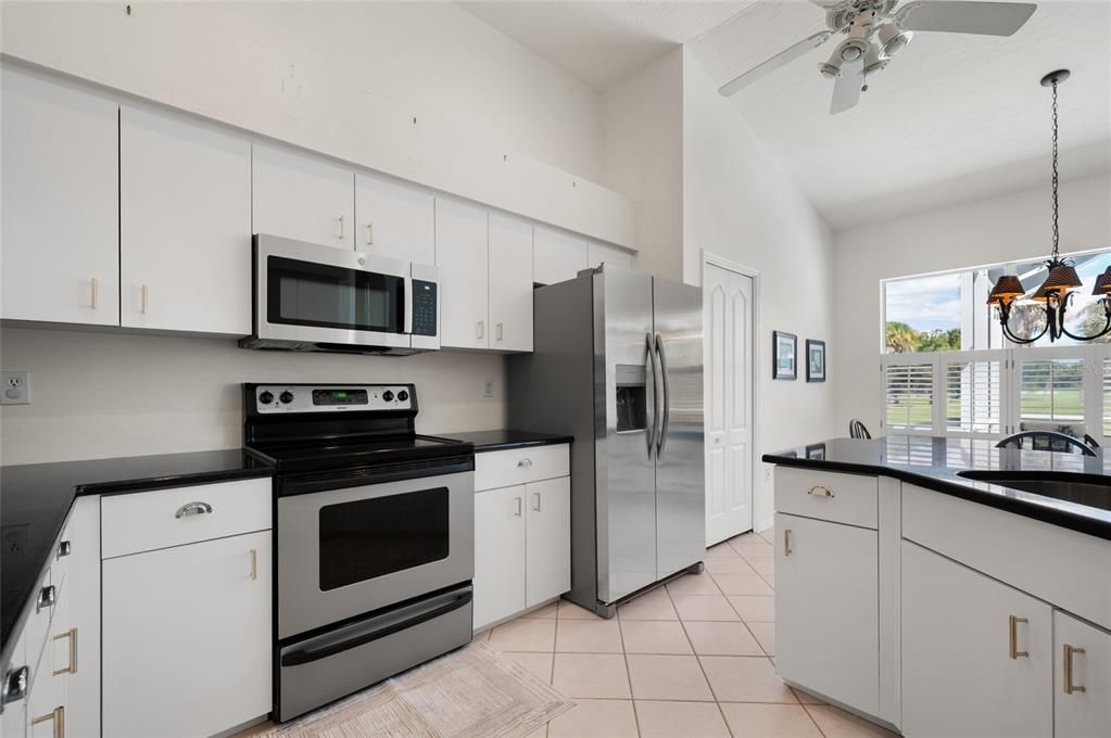 En Venta: $665,000 (3 camas, 2 baños, 2020 Pies cuadrados)