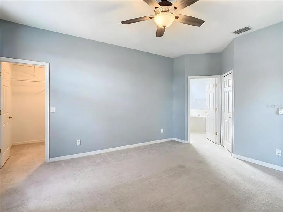 For Sale: $469,000 (5 beds, 4 baths, 2835 Square Feet)