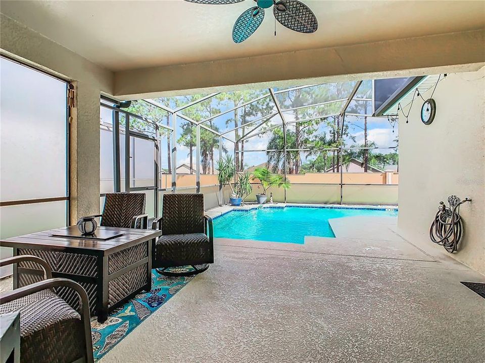 For Sale: $469,000 (5 beds, 4 baths, 2835 Square Feet)