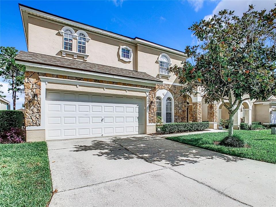 For Sale: $469,000 (5 beds, 4 baths, 2835 Square Feet)