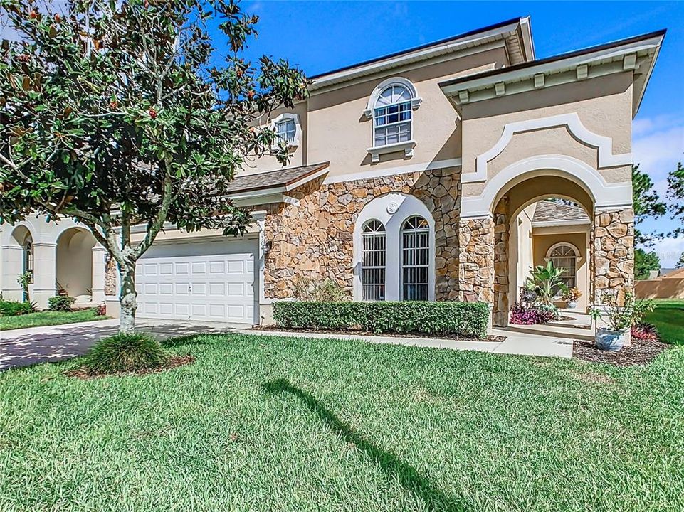 For Sale: $469,000 (5 beds, 4 baths, 2835 Square Feet)
