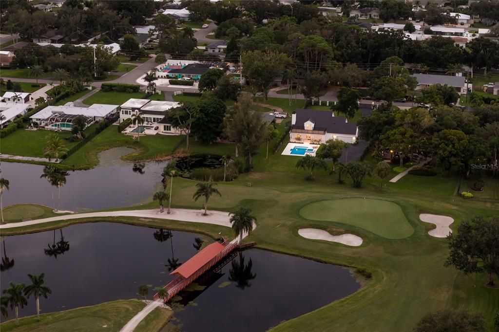For Sale: $1,995,000 (4 beds, 2 baths, 3271 Square Feet)