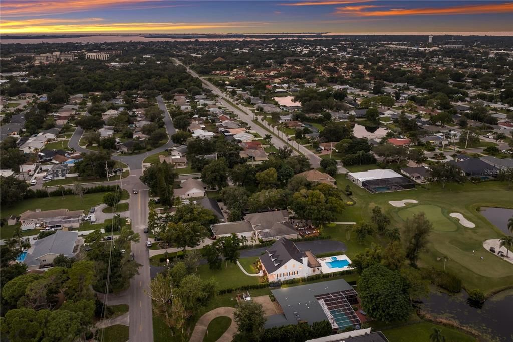 For Sale: $1,995,000 (4 beds, 2 baths, 3271 Square Feet)