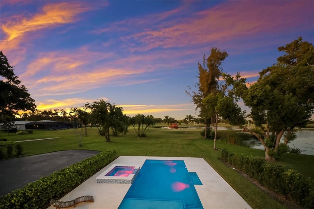 For Sale: $1,995,000 (4 beds, 2 baths, 3271 Square Feet)