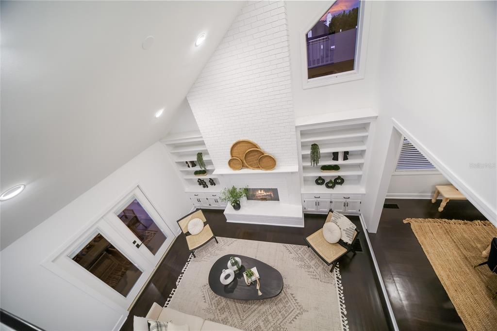 For Sale: $1,995,000 (4 beds, 2 baths, 3271 Square Feet)