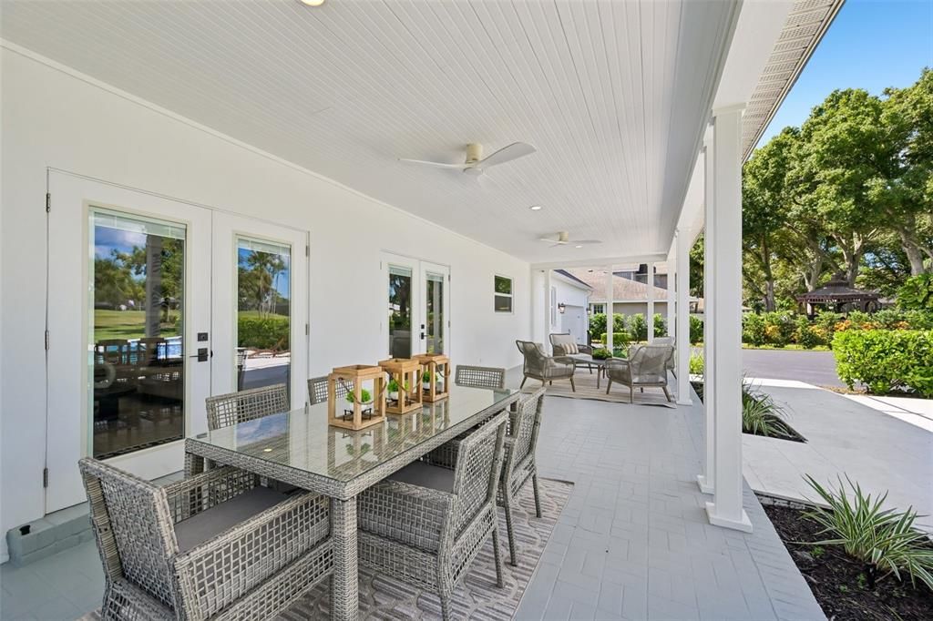 For Sale: $1,995,000 (4 beds, 2 baths, 3271 Square Feet)