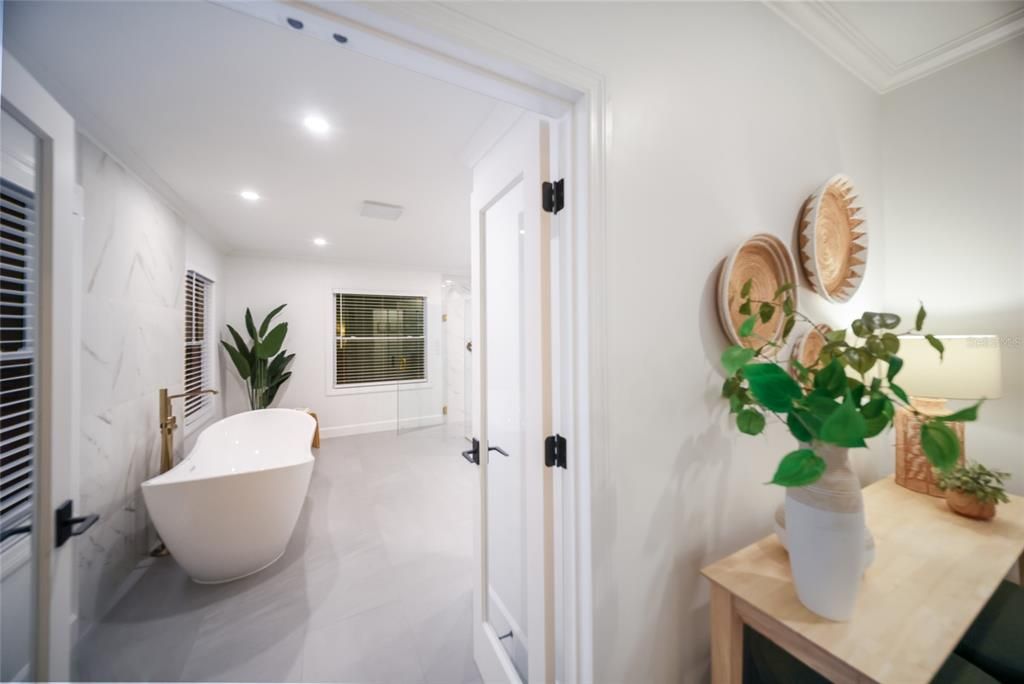 For Sale: $1,995,000 (4 beds, 2 baths, 3271 Square Feet)