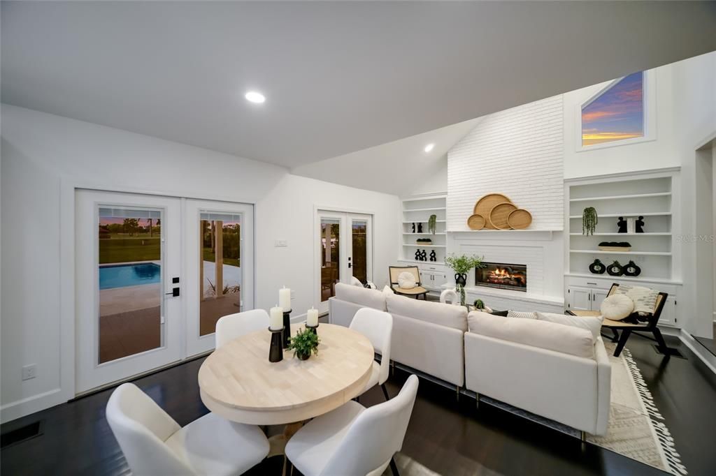 For Sale: $1,995,000 (4 beds, 2 baths, 3271 Square Feet)