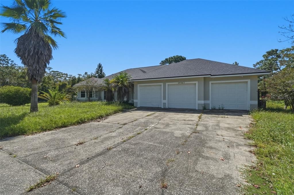 Active With Contract: $650,000 (4 beds, 3 baths, 3470 Square Feet)