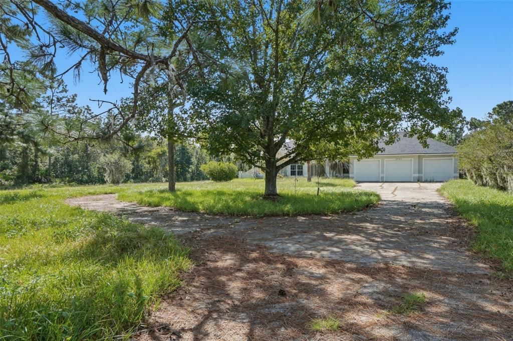 Active With Contract: $650,000 (4 beds, 3 baths, 3470 Square Feet)