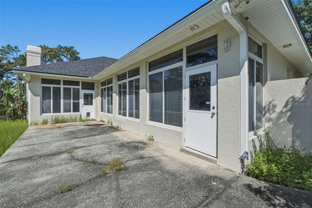 Active With Contract: $650,000 (4 beds, 3 baths, 3470 Square Feet)