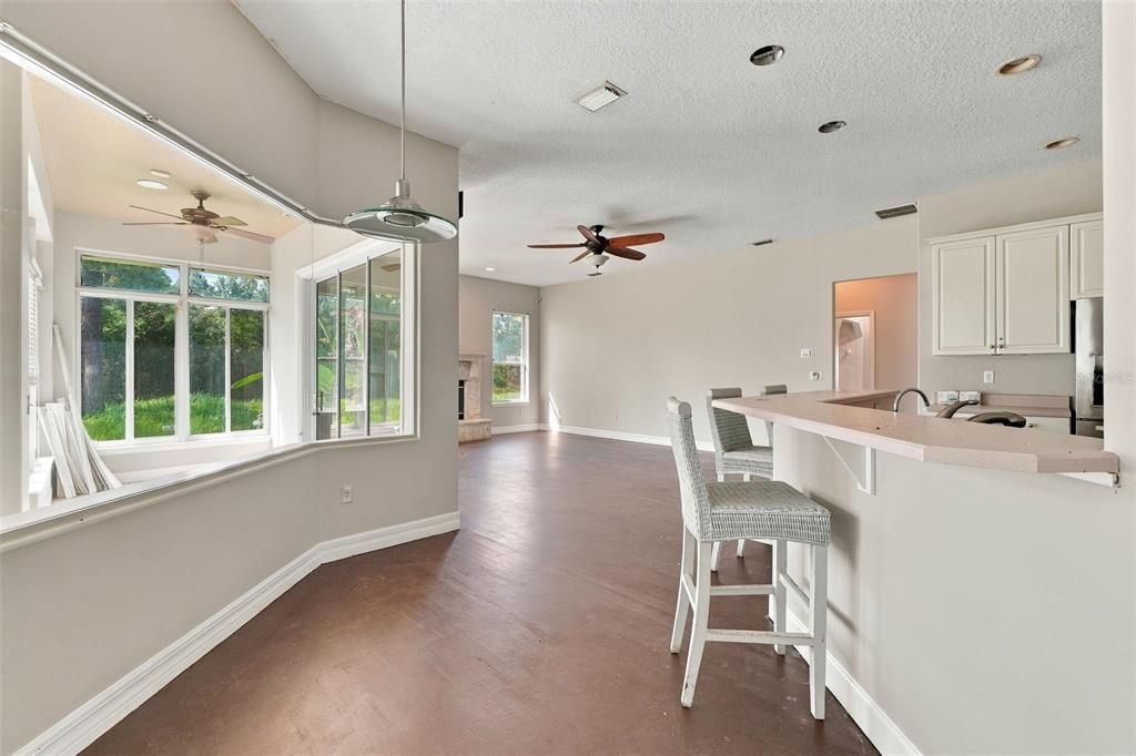 Active With Contract: $650,000 (4 beds, 3 baths, 3470 Square Feet)