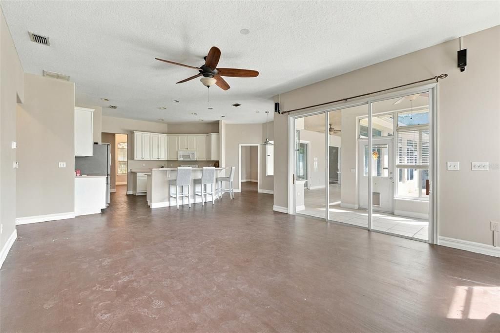 Active With Contract: $650,000 (4 beds, 3 baths, 3470 Square Feet)
